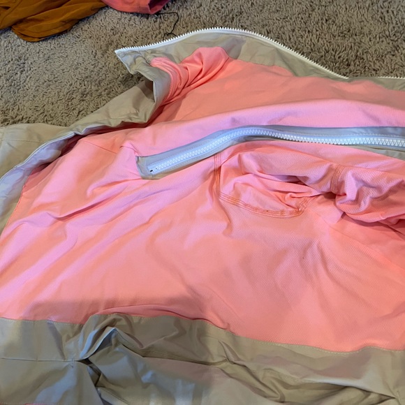 Lululemon cream and pink rain jacket - Picture 2 of 3